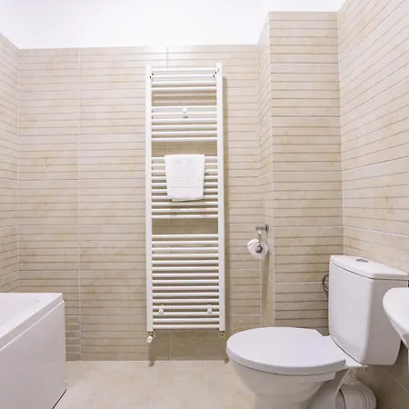Unique Sapphire 33 Apartment Bucharest Exterior photo